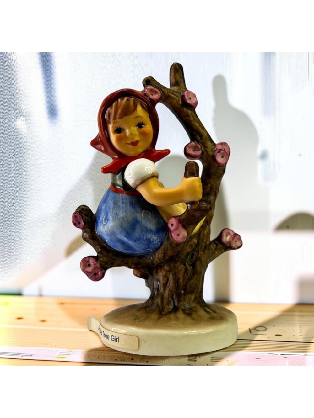 Goebel Hummel 4" Apple Tree Girl Vintage Figurine 141 3/0 Collectible From 1984